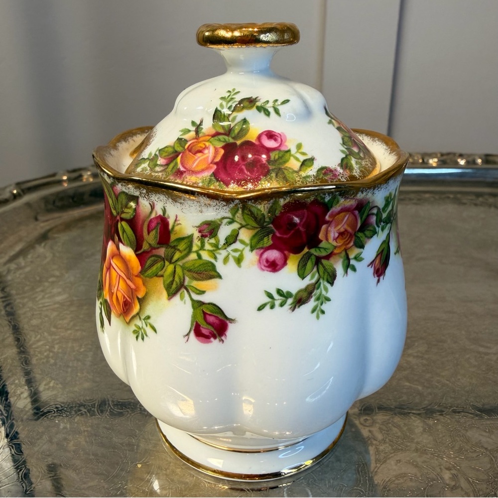 Vintage Royal Albert Old Country Roses Lidded MARMALADE JAM JAR SUGAR BOWL